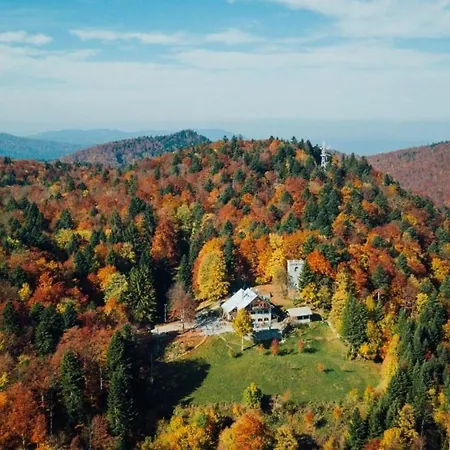 Ma&ja With Hot Tub Metlika