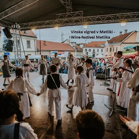 Ma&ja With Hot Tub *