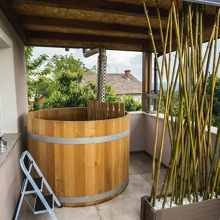 Ma&ja With Hot Tub *