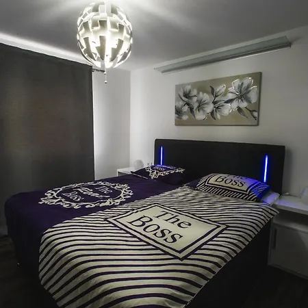 Ma&ja With Hot Tub Apartament