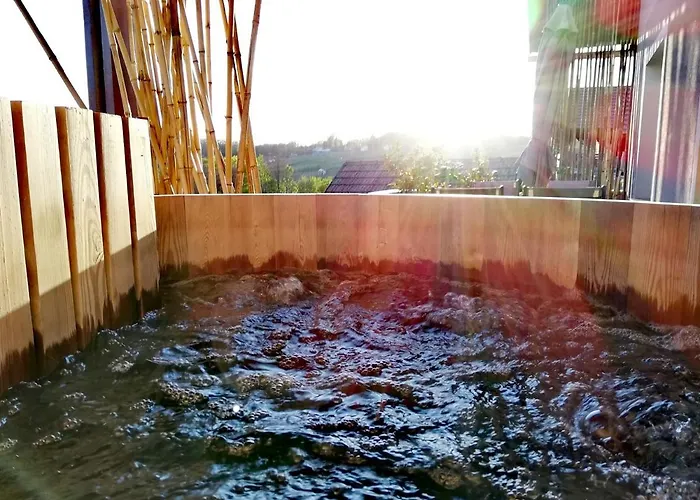 Ma&ja With Hot Tub Appartamento *