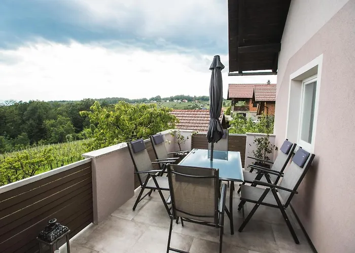 Ma&ja With Hot Tub Appartamento *